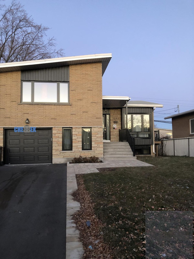 Garage door after replacement
