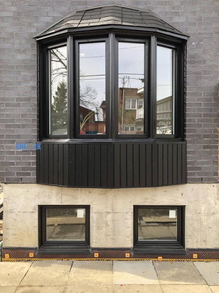 Residential bow window