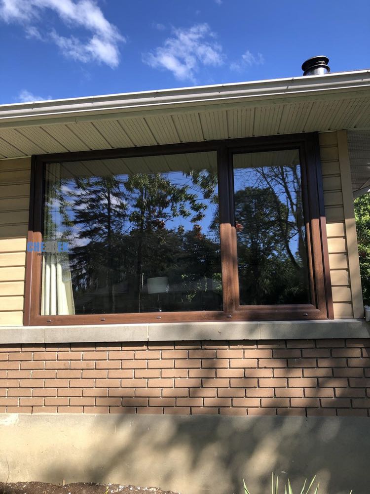 Residential window installation in Montreal
